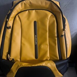 Samsonite Men's Backpack in Yellow and Black